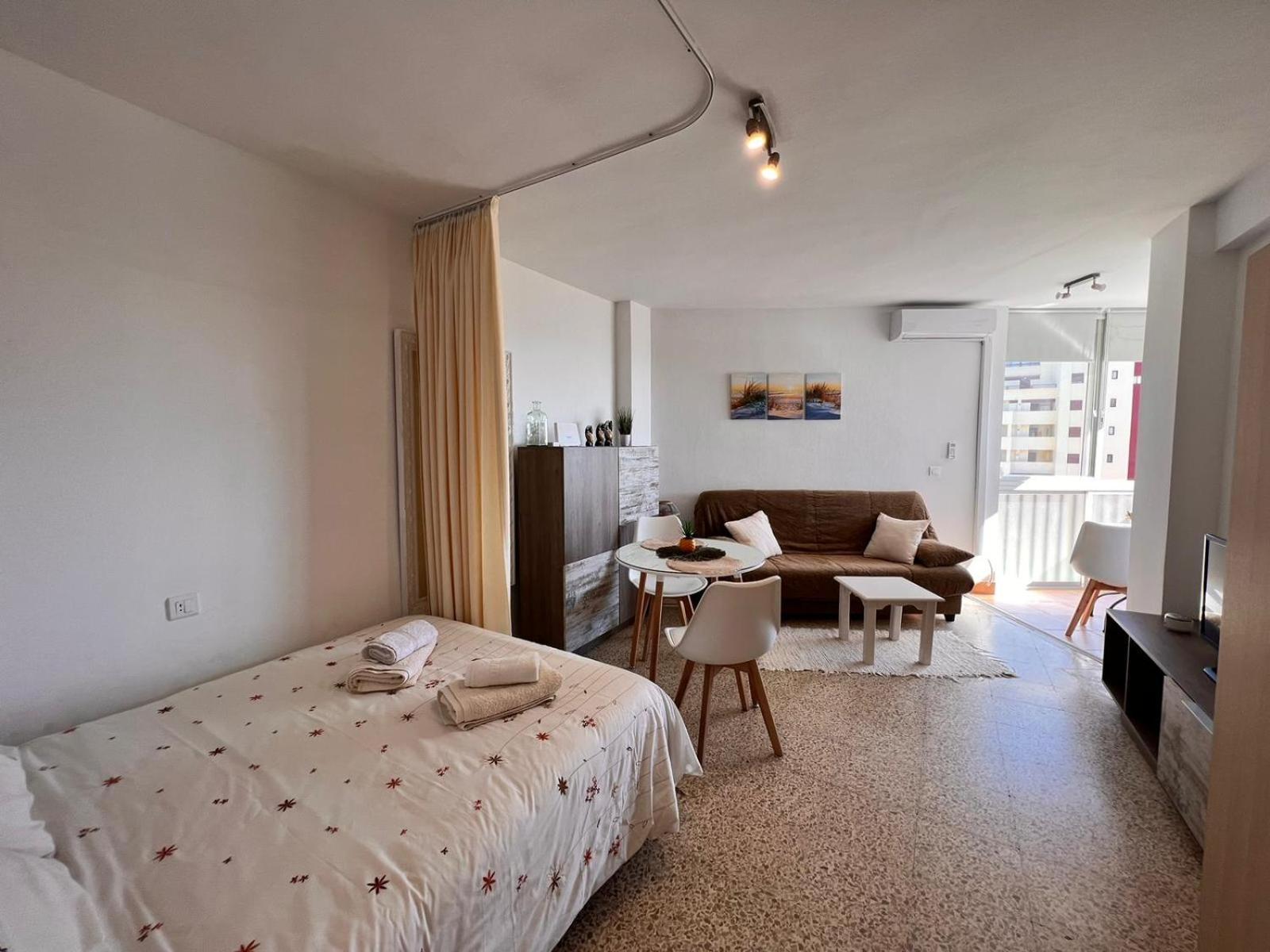 Estudio El Faro Malaga Luaran gambar