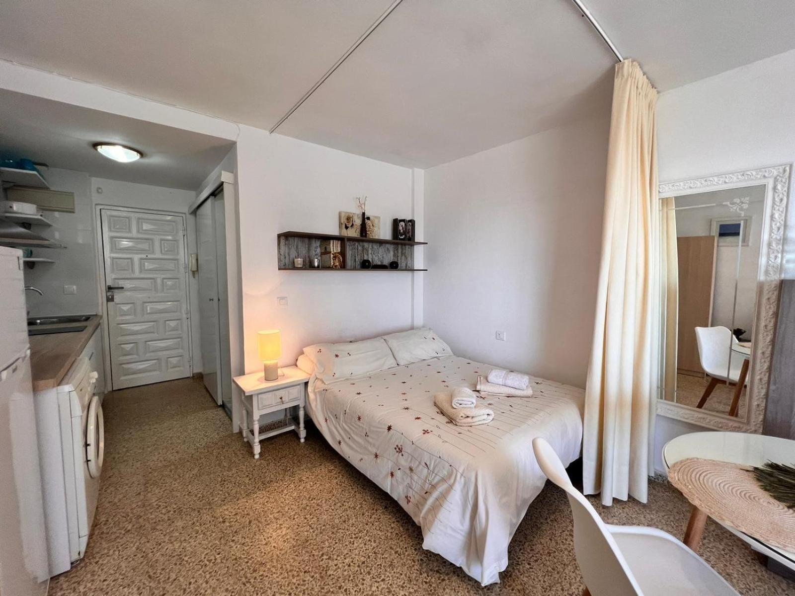 Estudio El Faro Malaga Luaran gambar